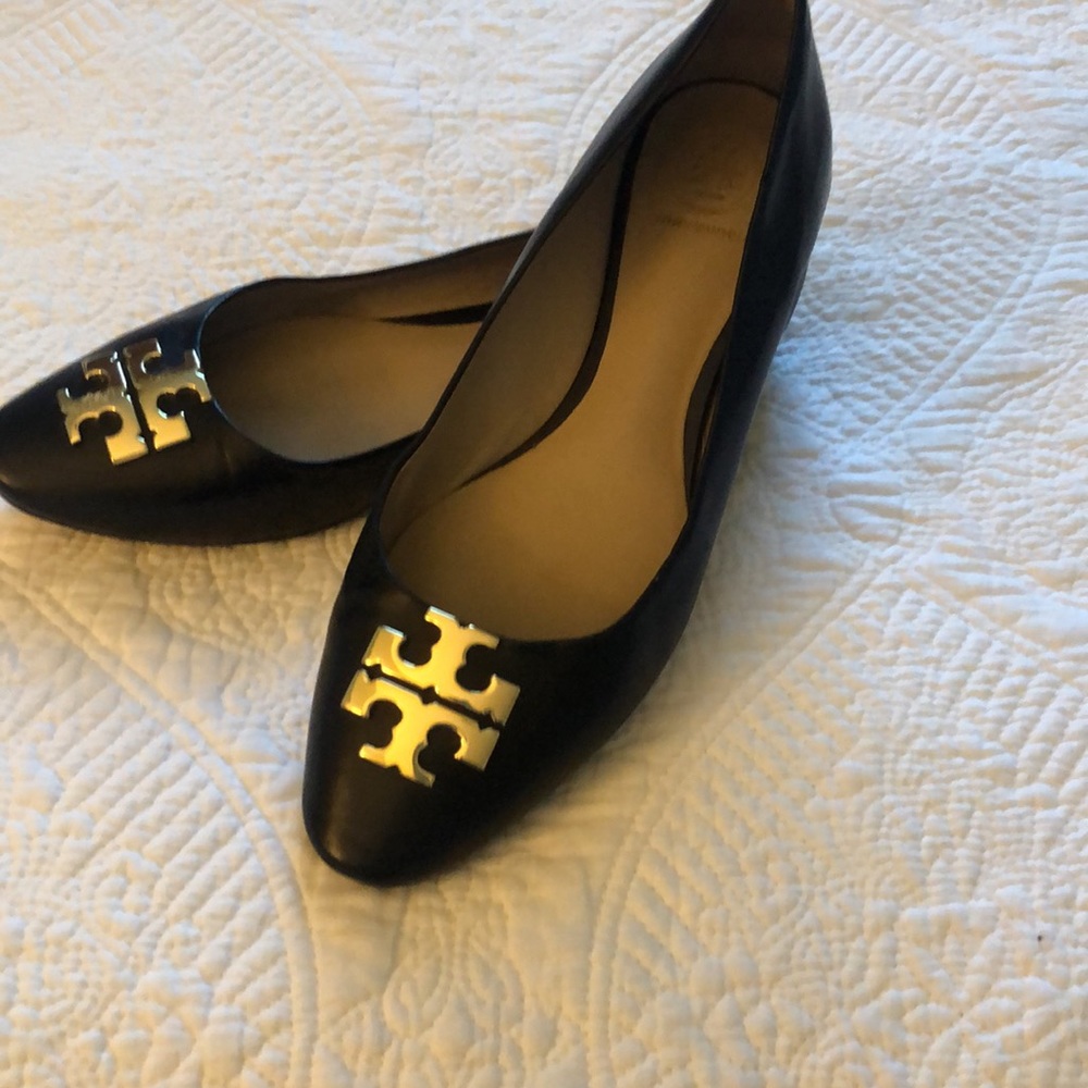 good condition Tory Burch leather flats